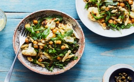 Lemony Pasta with Cauliflower, Chickpeas, and Arugula