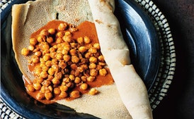 Shimbra Wat (Chickpeas With Spicy Flaxseed Paste)